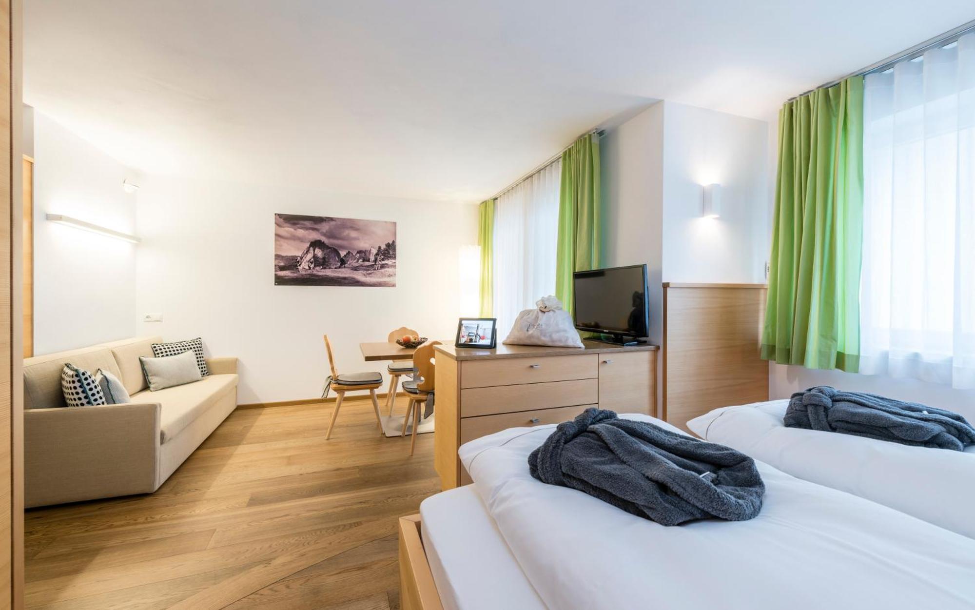 Avita - Suites To Relax Ortisei Exteriér fotografie