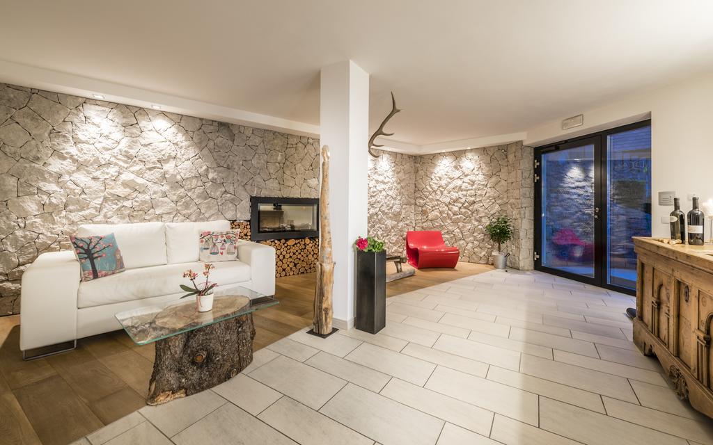 Avita - Suites To Relax Ortisei Exteriér fotografie
