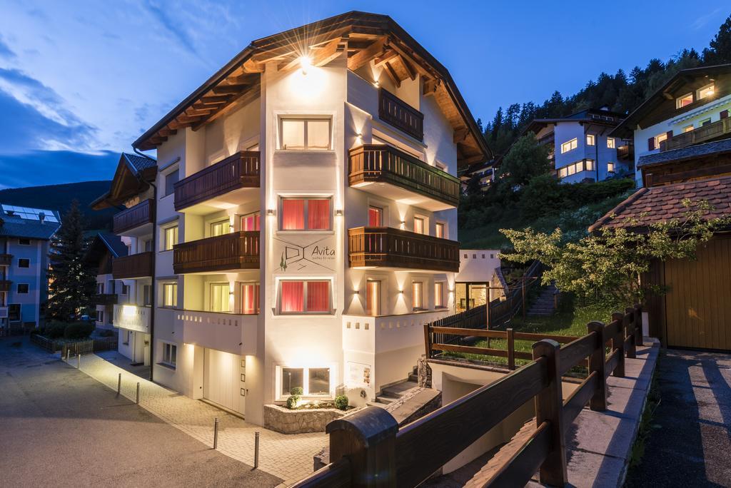 Avita - Suites To Relax Ortisei Exteriér fotografie